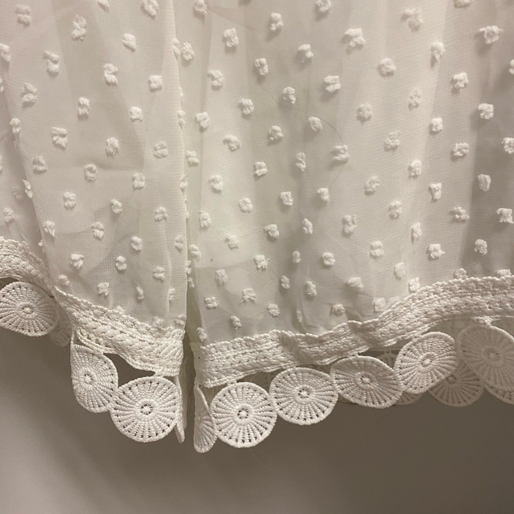 NWT Women’s White Swiss dot size S - Picture 4 of 13